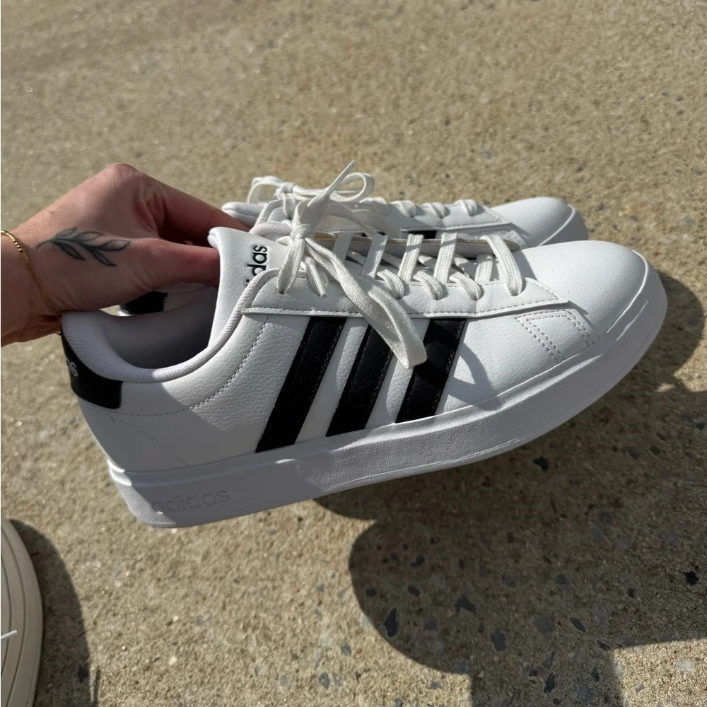 Adidas Grandcourt Cloudfoam - Picture 1 of 3